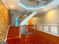 Building Photo - 604 Appleton St