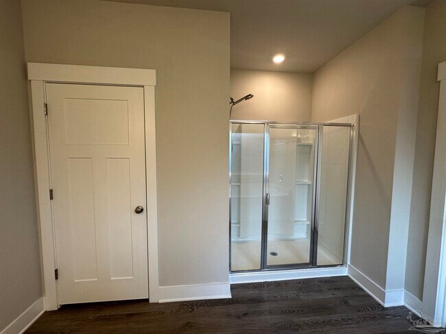 Building Photo - 10984 Coues Dr