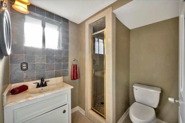 Building Photo - 1710 San Sebastian Ln