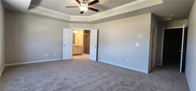 Building Photo - 1476 Fern Ridge Ln
