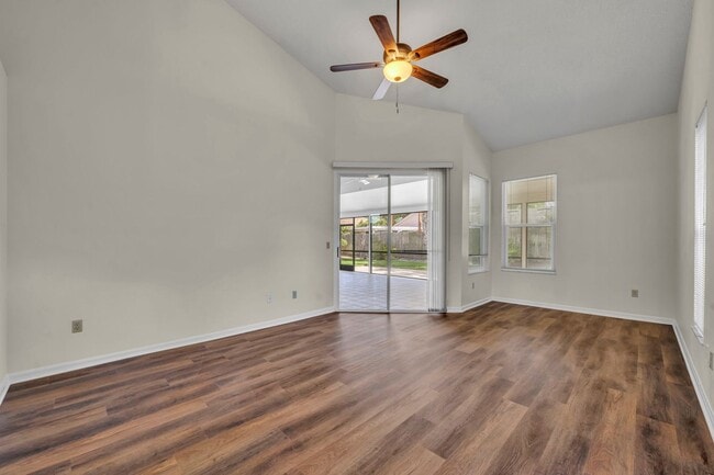 Building Photo - Great Oviedo Home in Bentley Woods!