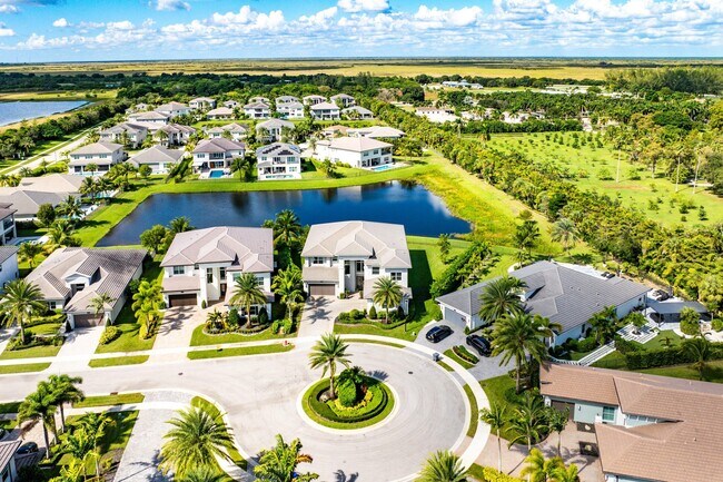 Building Photo - 19863 Meadowside Ln