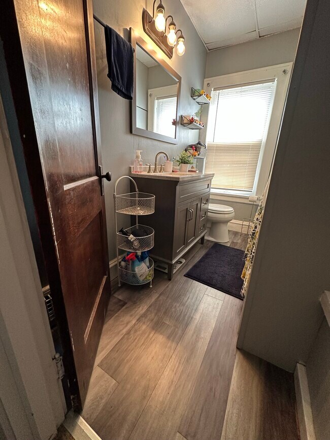 Building Photo - 1364 Bonnieview Ave