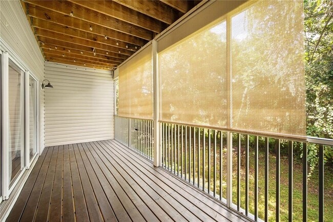 Building Photo - 16 Seagrape Cir