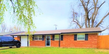 Building Photo - 3 Bed 1 Bath 1 Car in Bethany, OK PC Schools