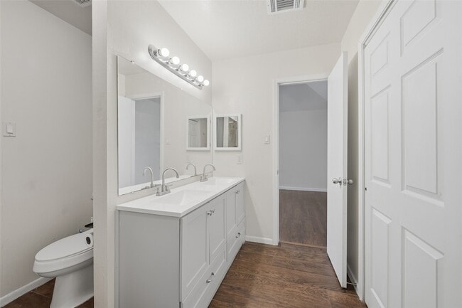 Building Photo - 13723 Smokey Trail Dr