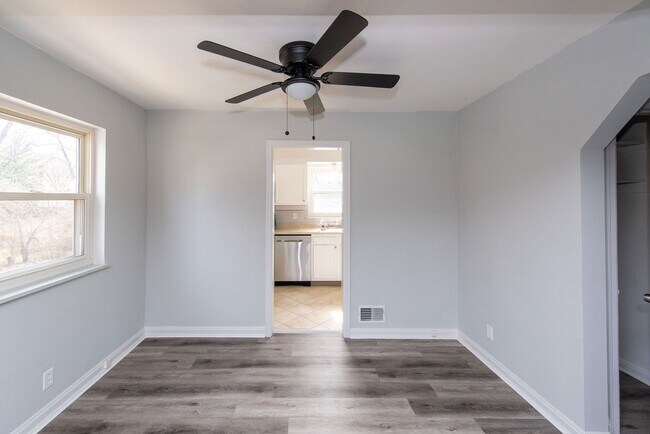 Building Photo - 3053 N Hegry Cir