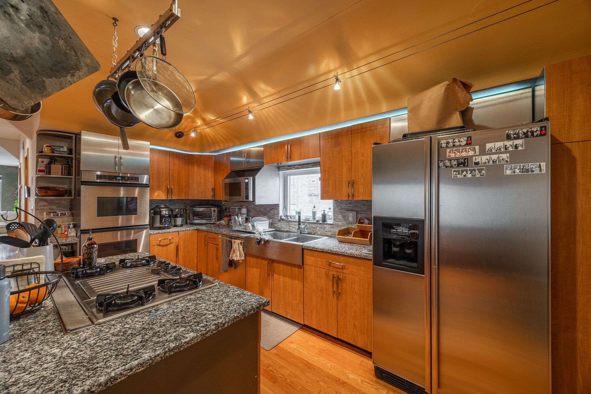 Building Photo - 1224 W Augusta Blvd