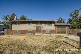 Building Photo - 538 Raemar Cir
