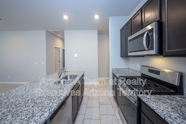Building Photo - 9404 W Gambel Oak Ln