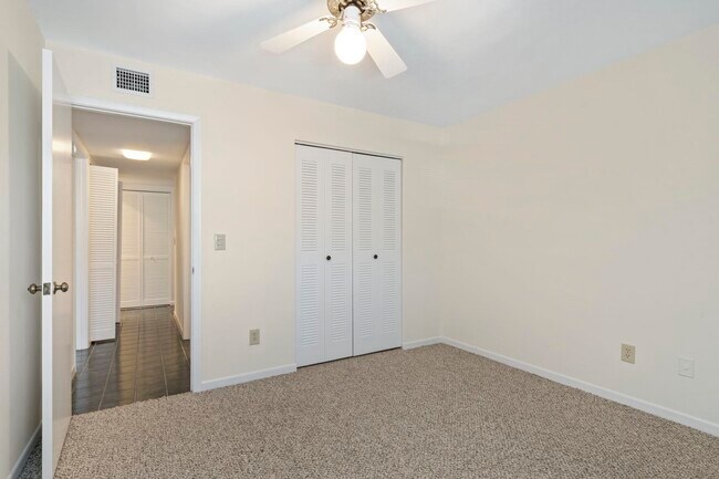 Building Photo - 16 Alcira Ct