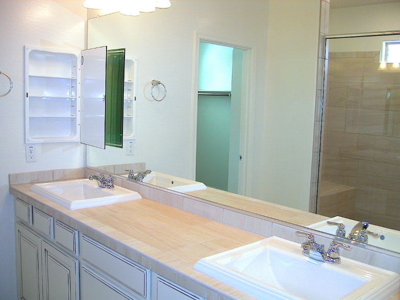 Building Photo - 1730 W Lacewood Pl