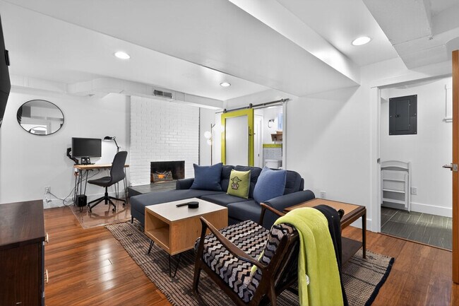 Building Photo - 9314 54th Ave S