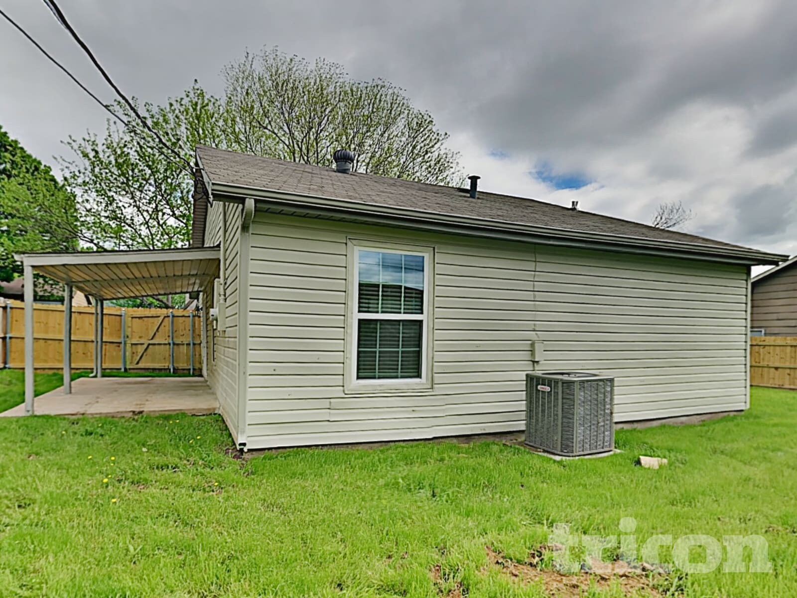 Building Photo - 837 Pine Mountain Dr