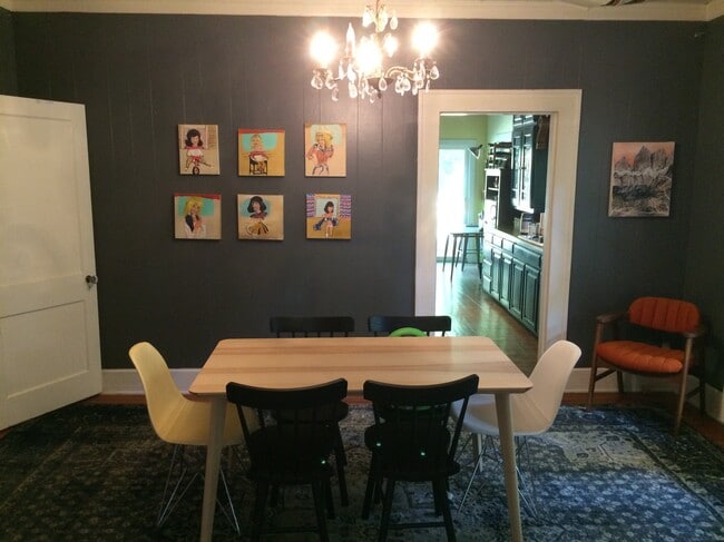 Dining Room - 1409 N Austin St