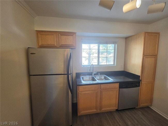 Building Photo - 2750 S Durango Dr