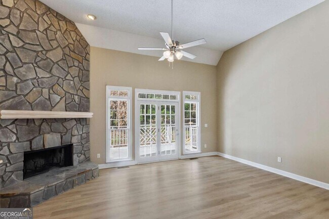Building Photo - 4565 Ashmore Cir