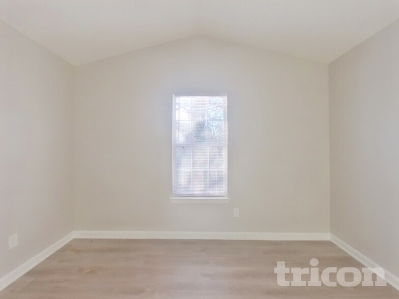 Building Photo - 173 Burma Rd