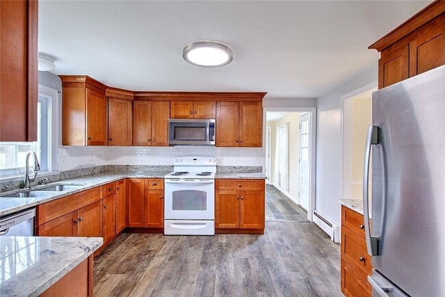 Building Photo - 12 Whalen Dr