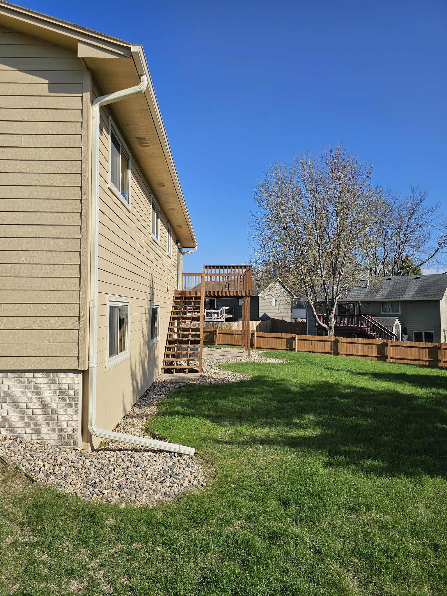Building Photo - 4601 E Hanna Cir