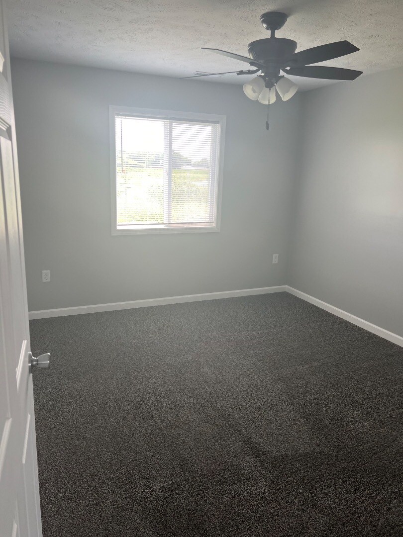 Building Photo - 203 Josh Ave