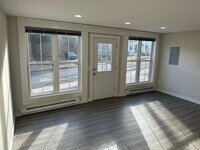 Building Photo - 16-20 Elm St