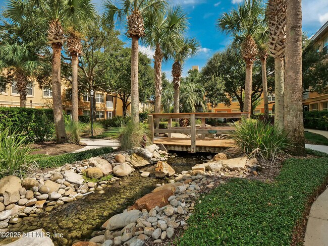 Building Photo - 204 Laguna Villa Blvd