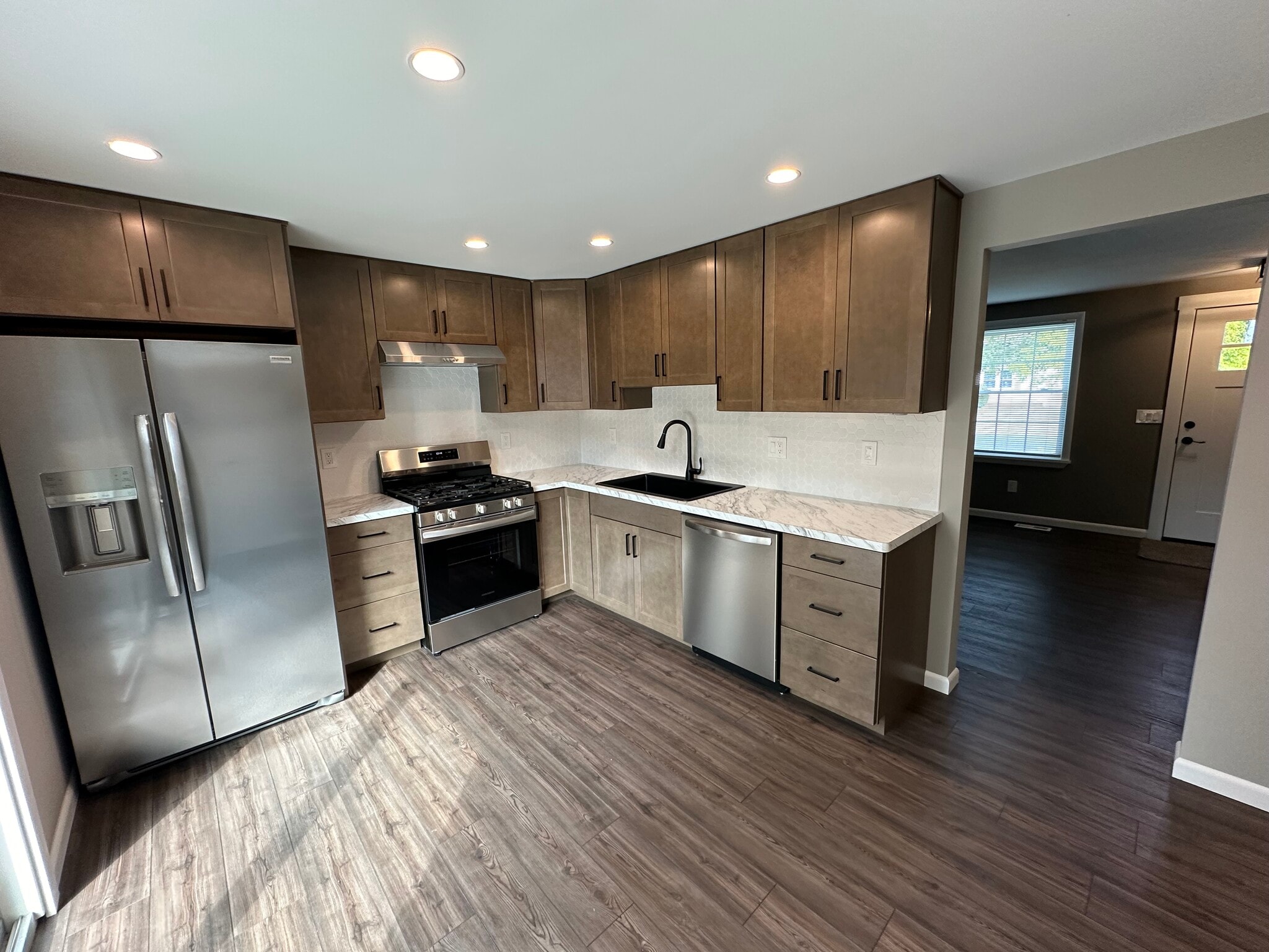 Remodeled kitchen - 27 Farmbrook Dr