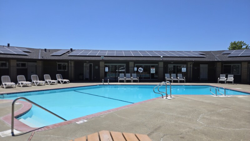 Building Photo - 2525 Flosden Rd