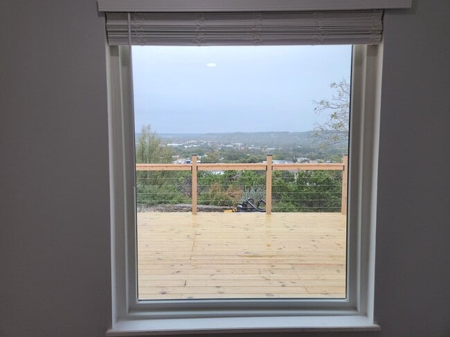 Building Photo - 100 Chula Vista Dr