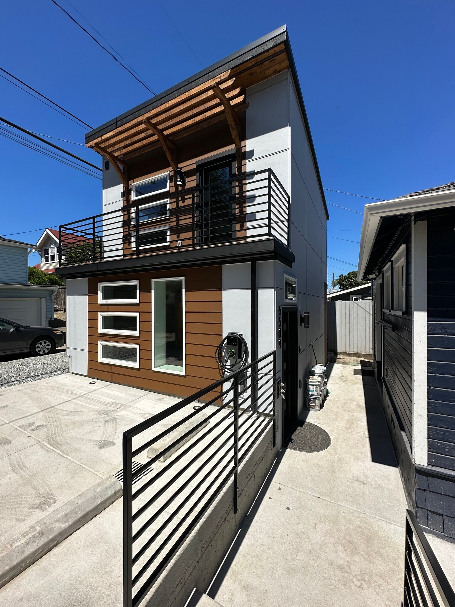 Building Photo - 5509 Brooklyn Ave NE