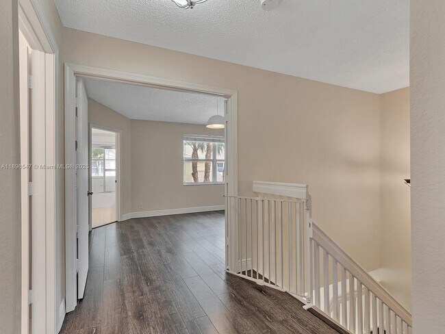 Building Photo - 16879 SW 1st Manor