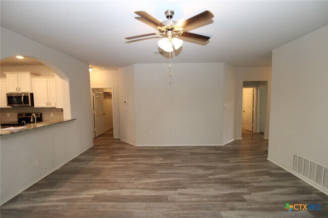 Building Photo - 265 Bethann Dr