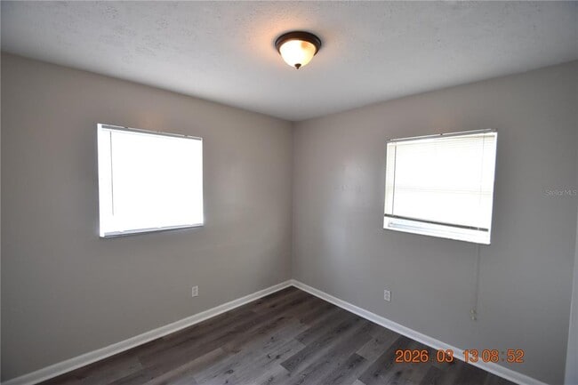 Building Photo - 4711 E Serena Dr