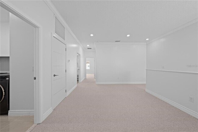 Building Photo - 1927 Greenbriar Ter