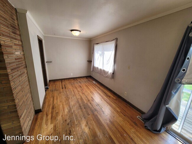 Building Photo - 3 br, 1 bath House - 287 Deadmond Ferry Rd.