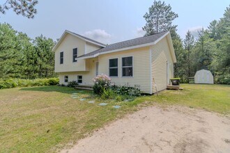 Building Photo - 11821 Lillian Lee Dr