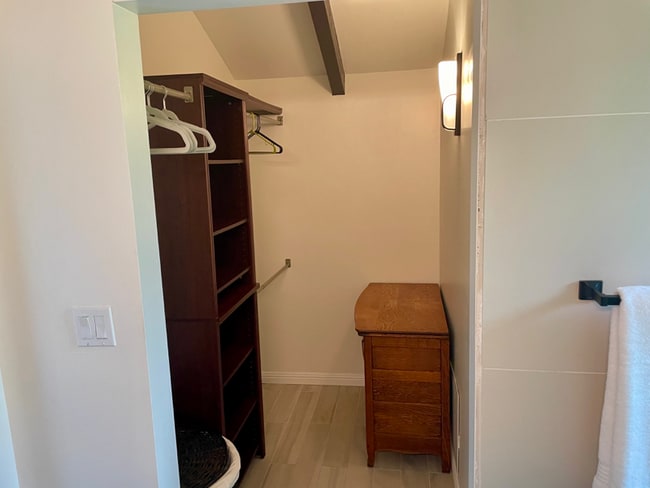 Building Photo - 99-1790-1790 Hoapono Pl