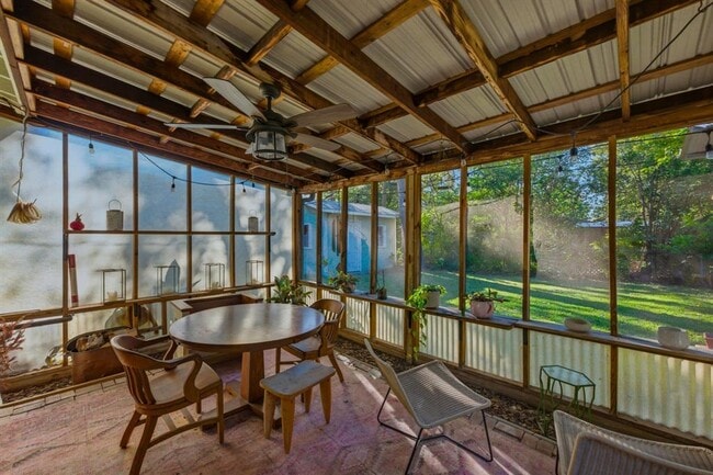 Building Photo - 1101 Arcadia Ave