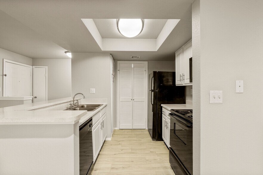 Interior Photo - Waterside Apartments Tulsa