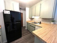 Building Photo - Comfort & Convenience in the Heart of Concord
