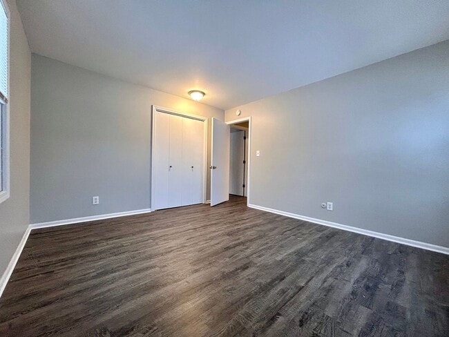 Building Photo - Two Bedroom Apartment in Walker - $400 Off Move-in by End of the Year!
