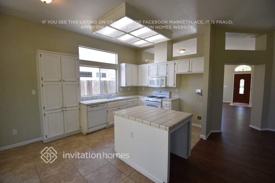 Building Photo - 4748 Brookside Cir