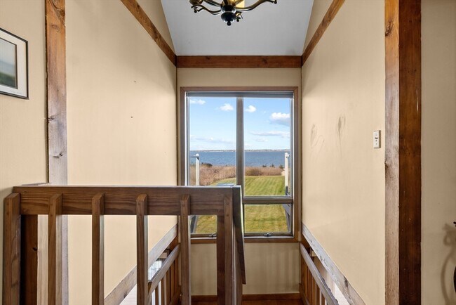 Building Photo - 2 Windward Way