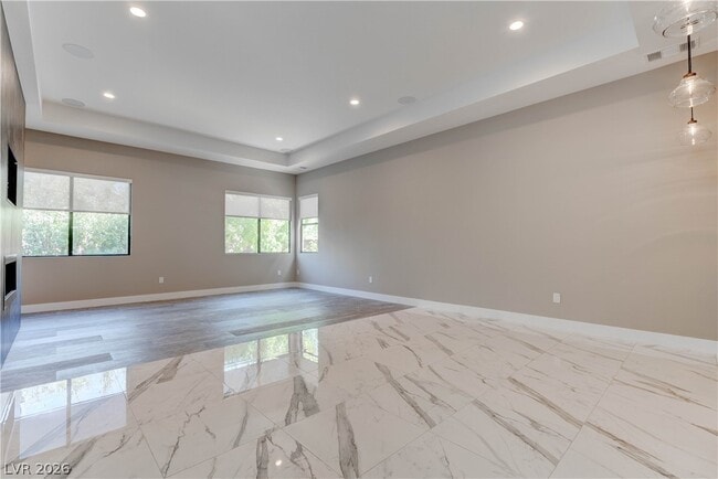 Building Photo - 86 Pristine Glen St