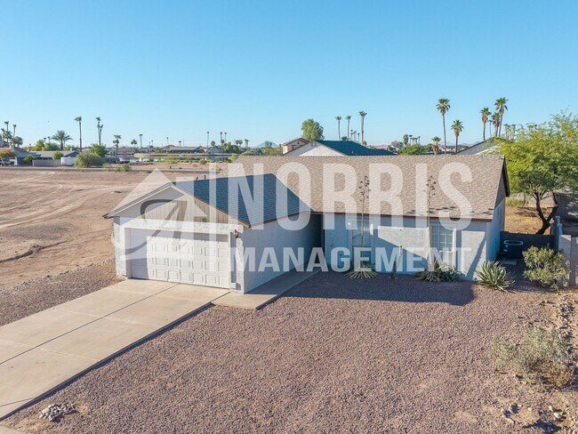 Building Photo - 10493 W Arivaca Dr