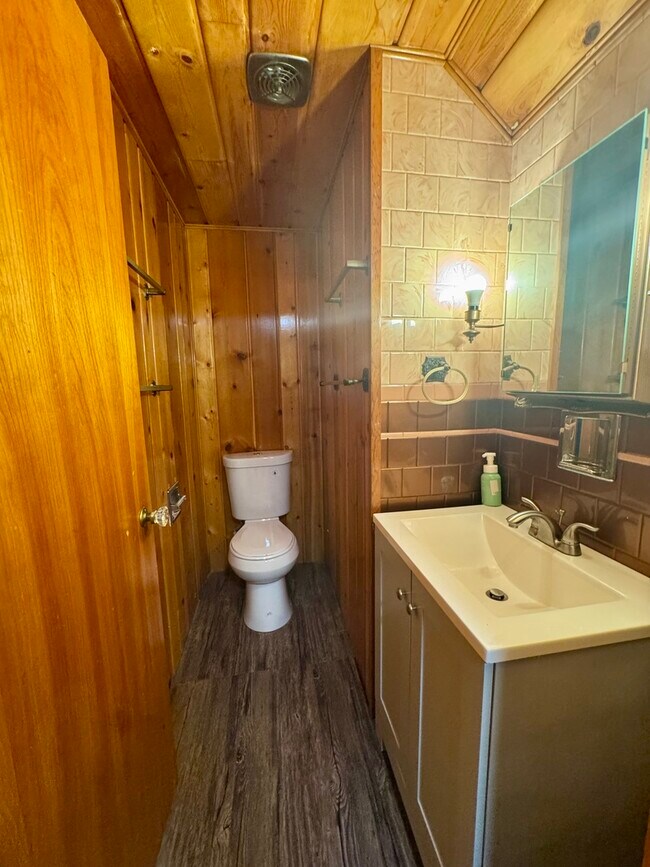 Building Photo - 6809 IL-71