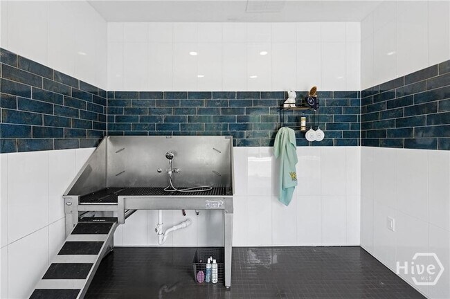 Building Photo - 7450 GA-21