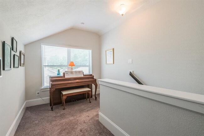 Building Photo - 3602 Rosalie Park Ct