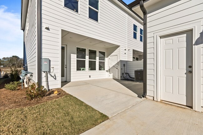 Building Photo - 213 Black Swann Rd